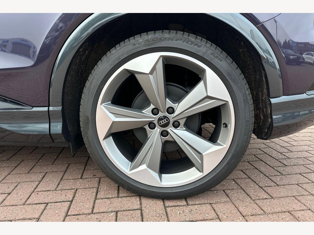 Used Audi Q4 e-tron 2025 for sale - 76679084: Photo 5