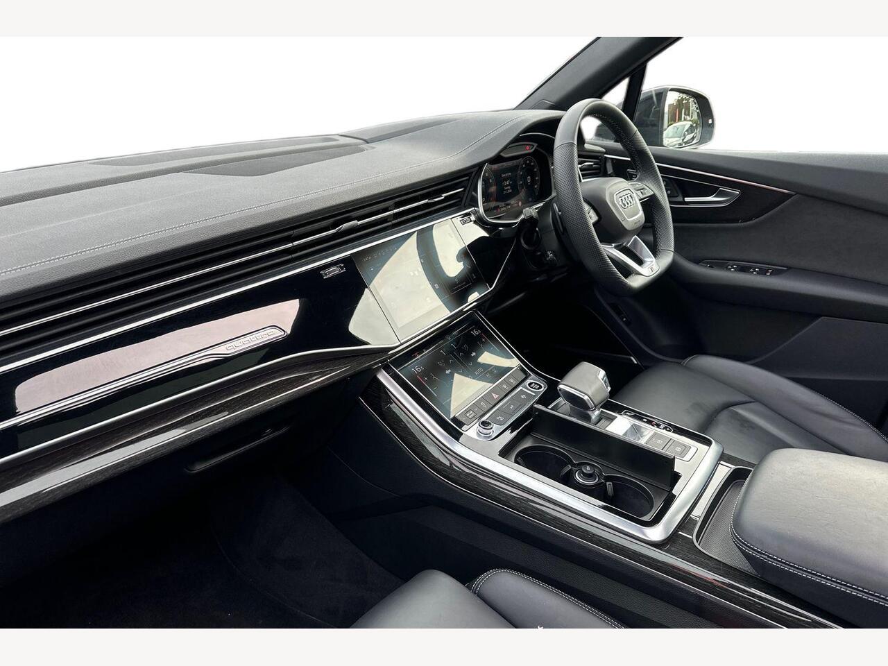 Used Audi Q7 2025 for sale - 77346524: Photo 2