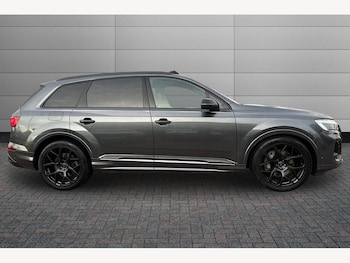 Used Audi Q7 2025 for sale - 77346524: Photo