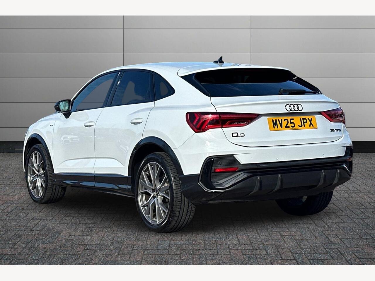 Used Audi Q3 2025 for sale - 78125458: Photo 3