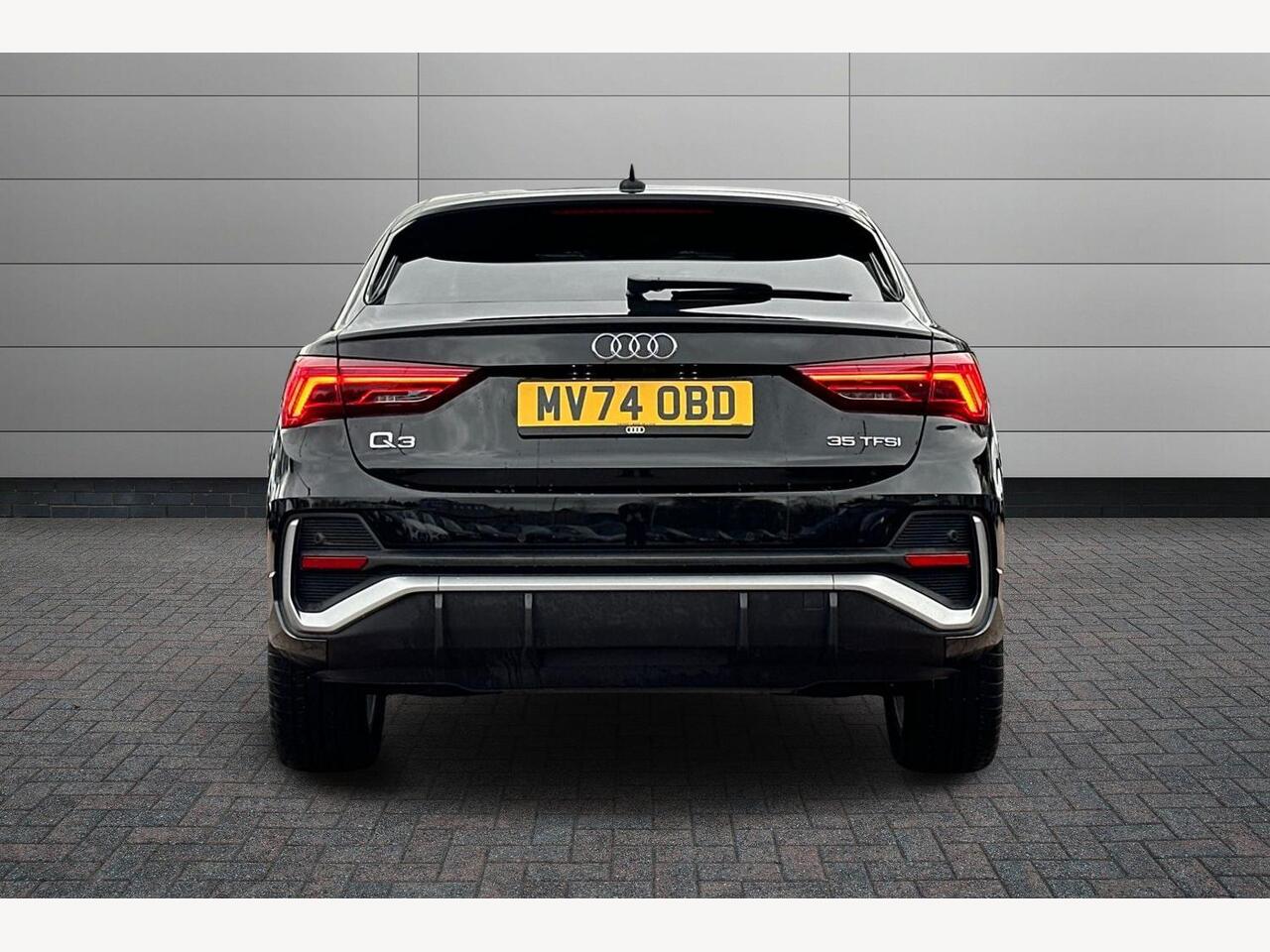 Used Audi Q3 2024 for sale - 76677733: Photo 11