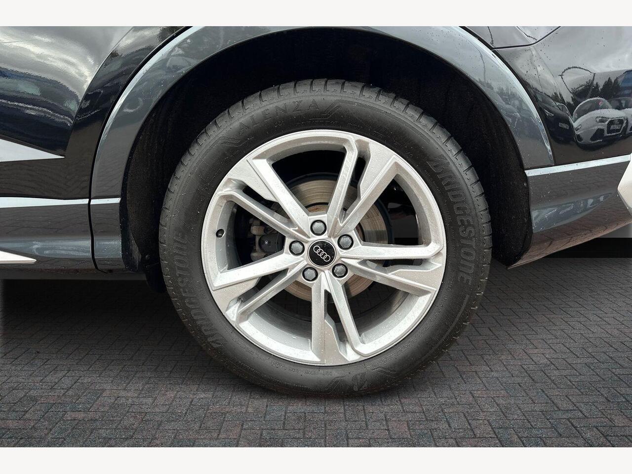 Used Audi Q3 2024 for sale - 76677733: Photo 5