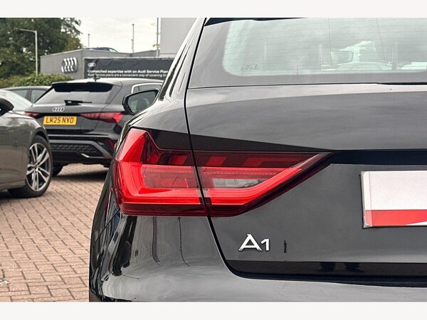 Used Audi A1 1969 for sale - 76298835: Photo 14