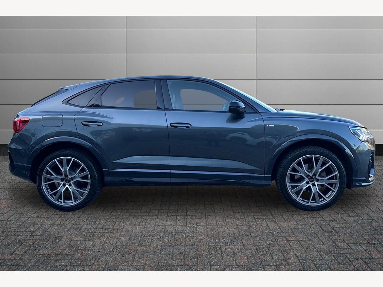 Used Audi Q3 2025 for sale - 76679170: Photo 4