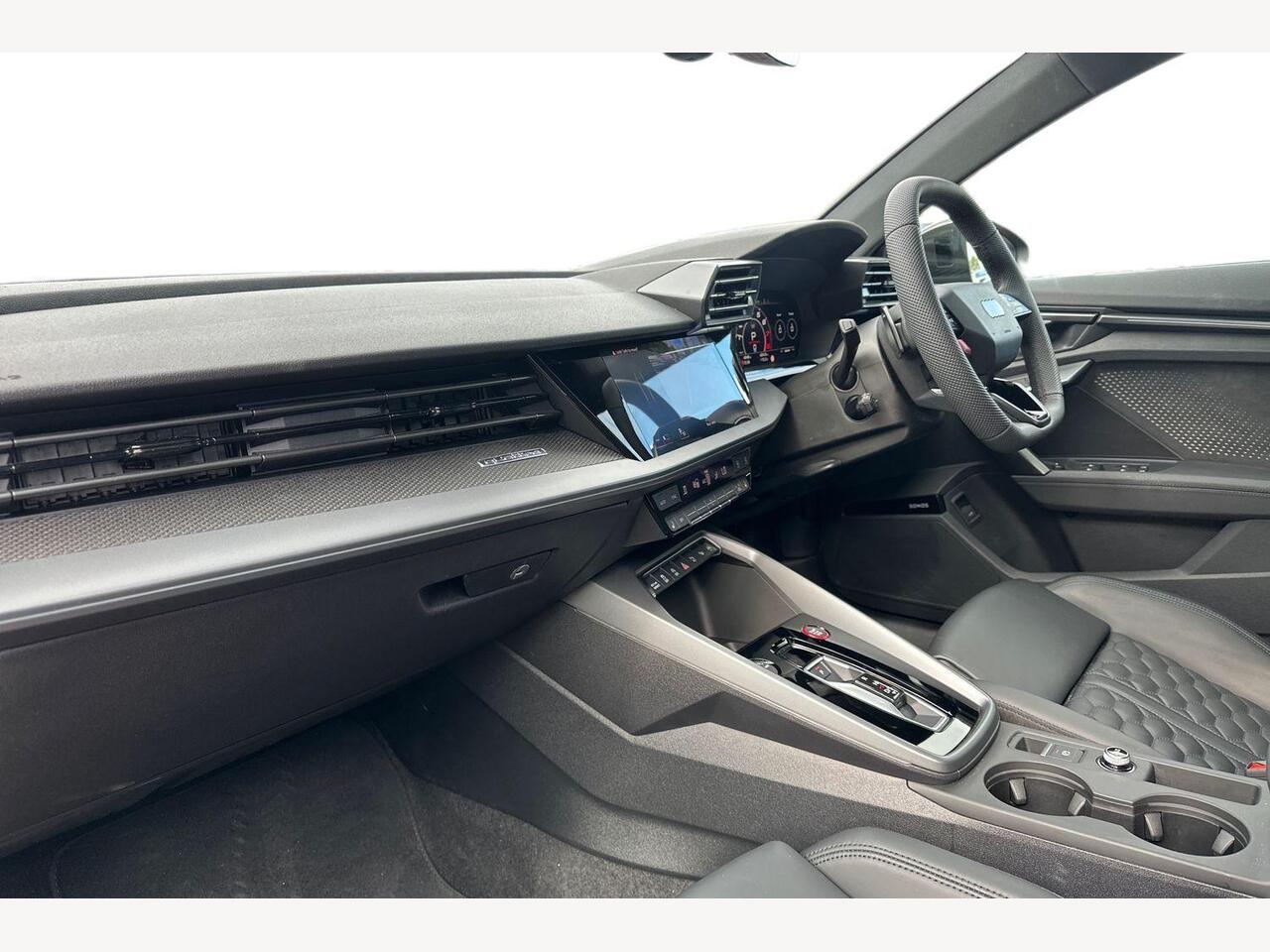 Used Audi RS3 2025 for sale - 76680606: Photo 2