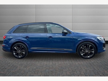 Used Audi Q7 2024 for sale - 78317461: Photo