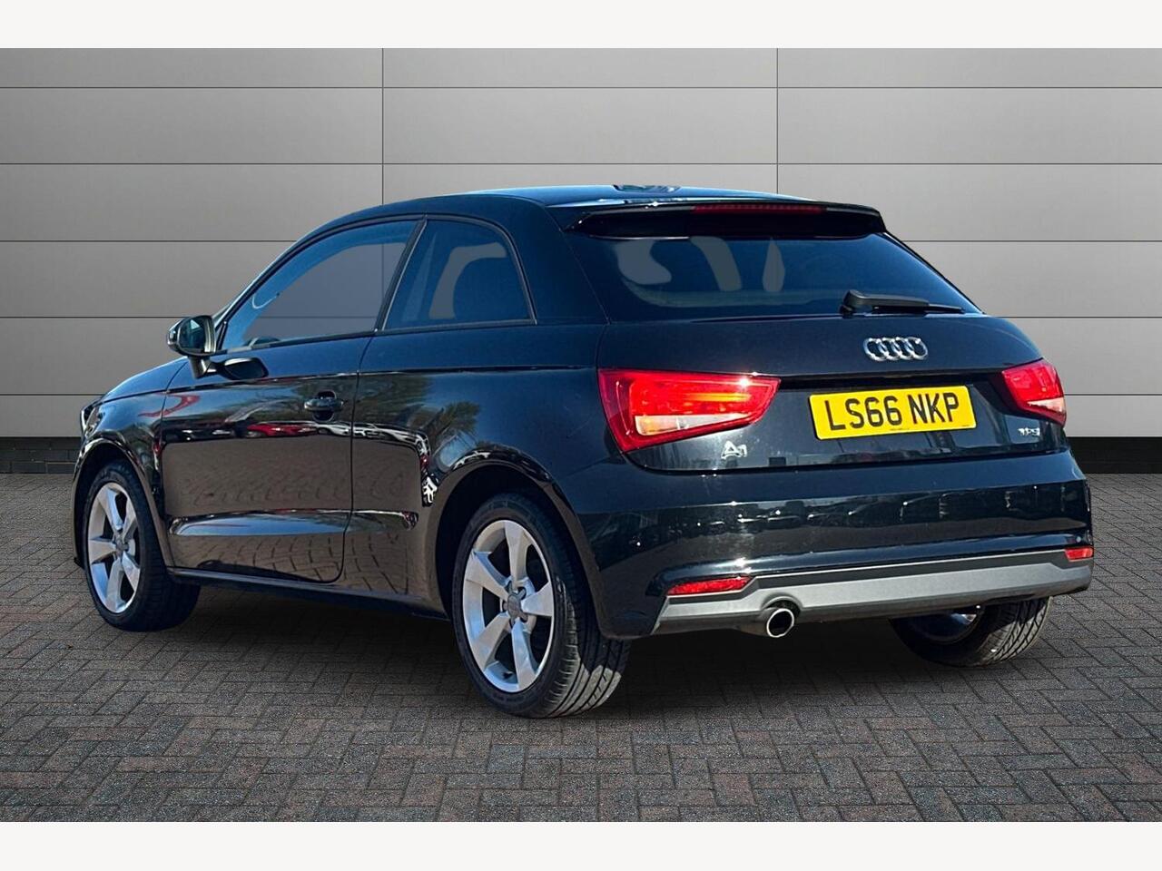 Used Audi A1 2017 for sale - 78112569: Photo 3