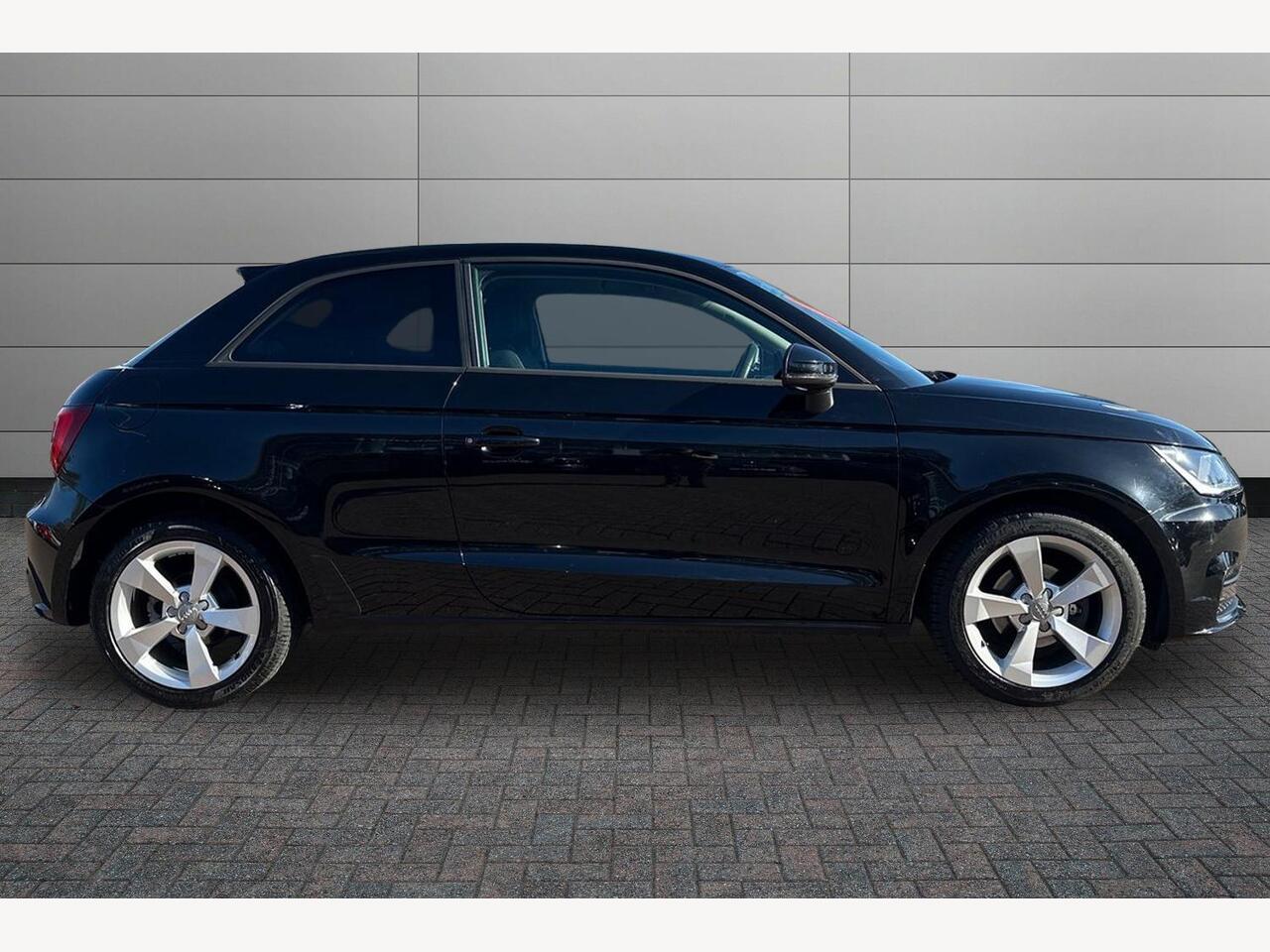 Used Audi A1 2017 for sale - 78112569: Photo 4