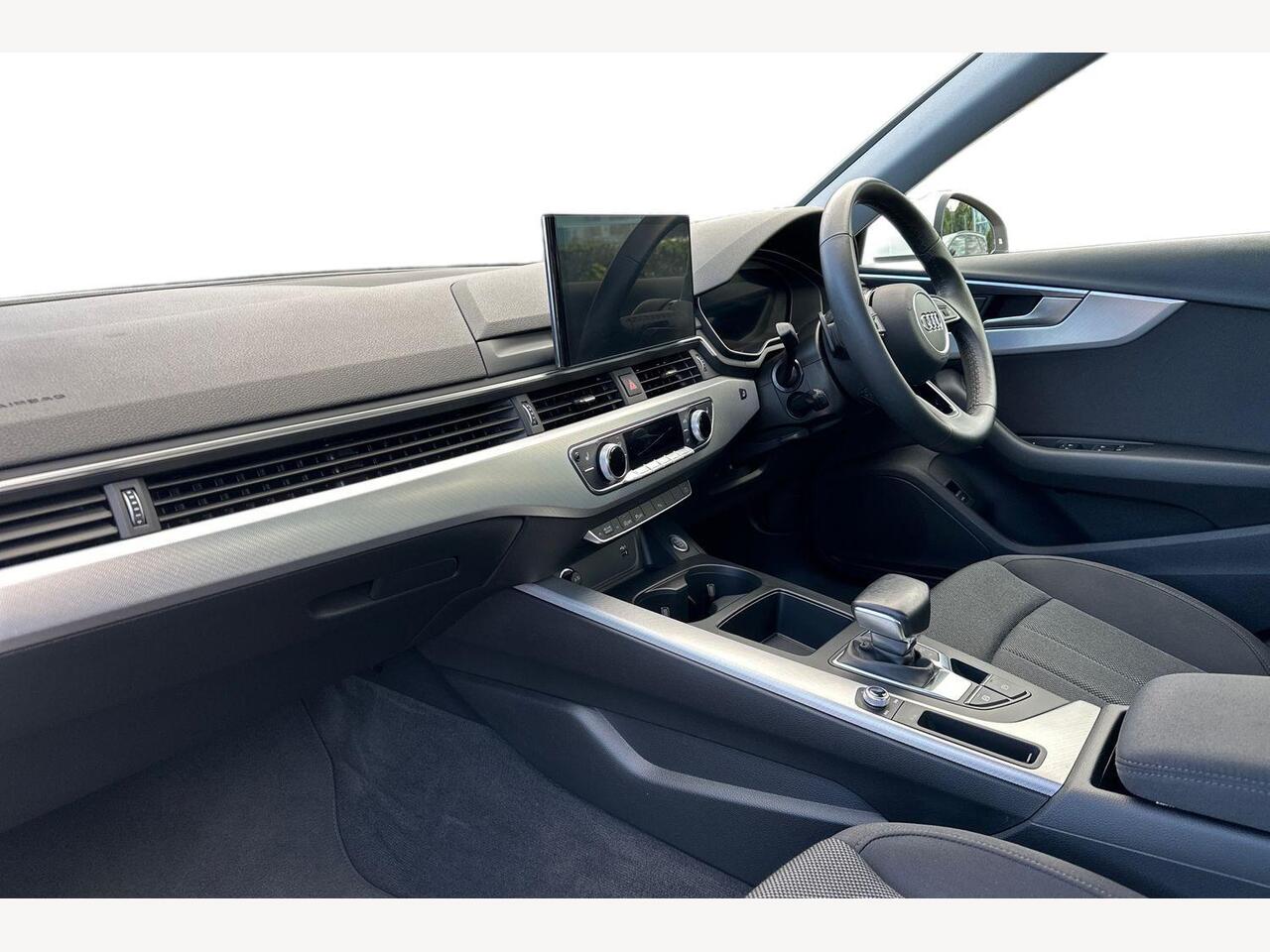 Used Audi A4 2022 for sale - 76675329: Photo 2