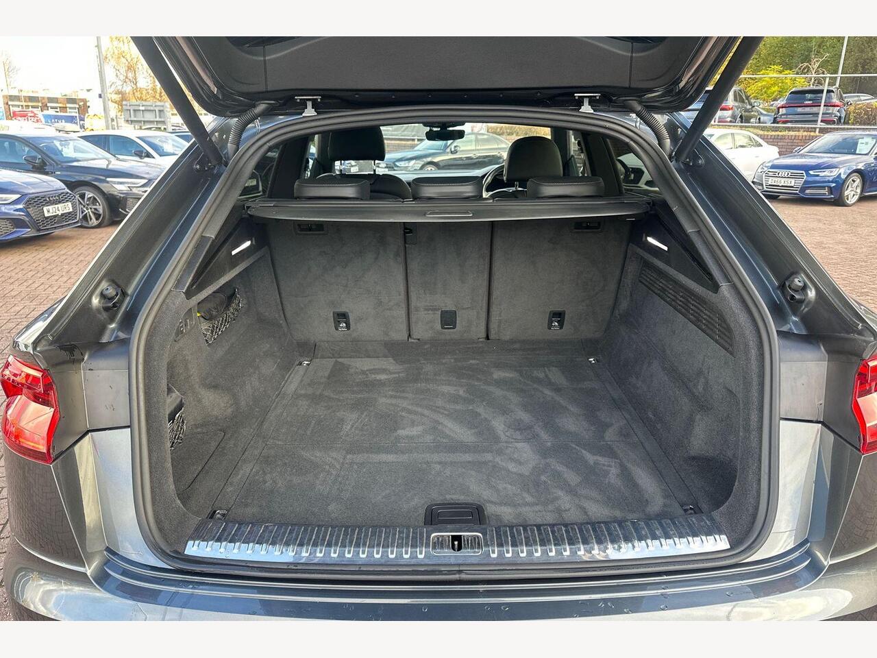 Used Audi Q8 2020 for sale - 76851086: Photo 12