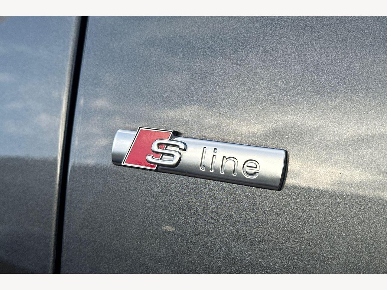 Used Audi Q8 2020 for sale - 76851086: Photo 23