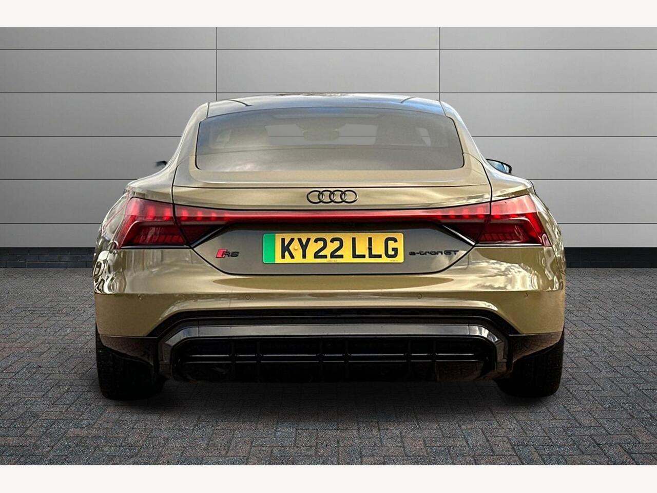 Used Audi RS e-tron GT 2022 for sale - 77706210: Photo 11