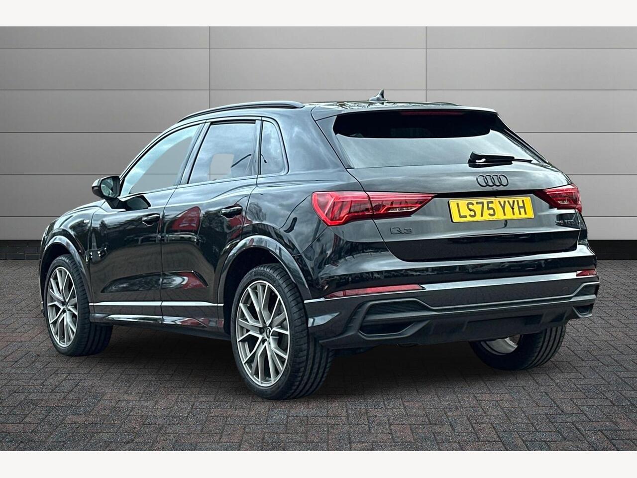 Used Audi Q3 2025 for sale - 78145536: Photo 3