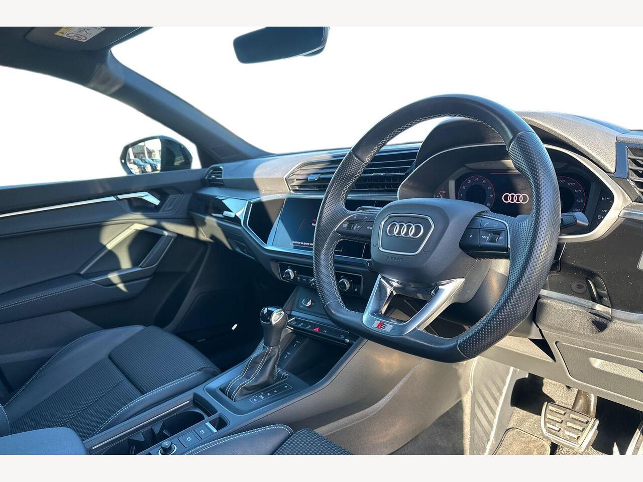 Used Audi Q3 2023 for sale - 77941858: Photo 6