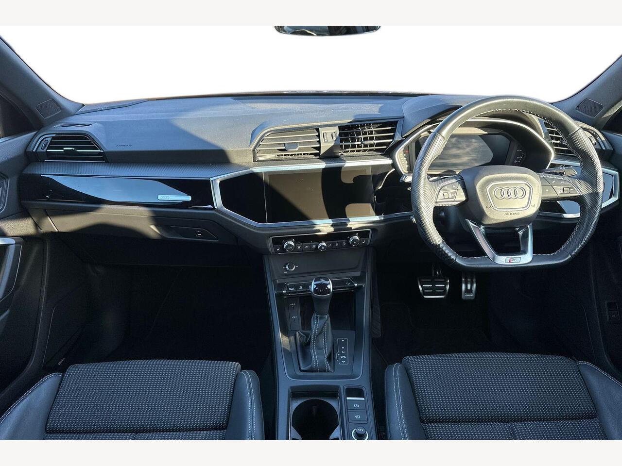 Used Audi Q3 2023 for sale - 77941858: Photo 9