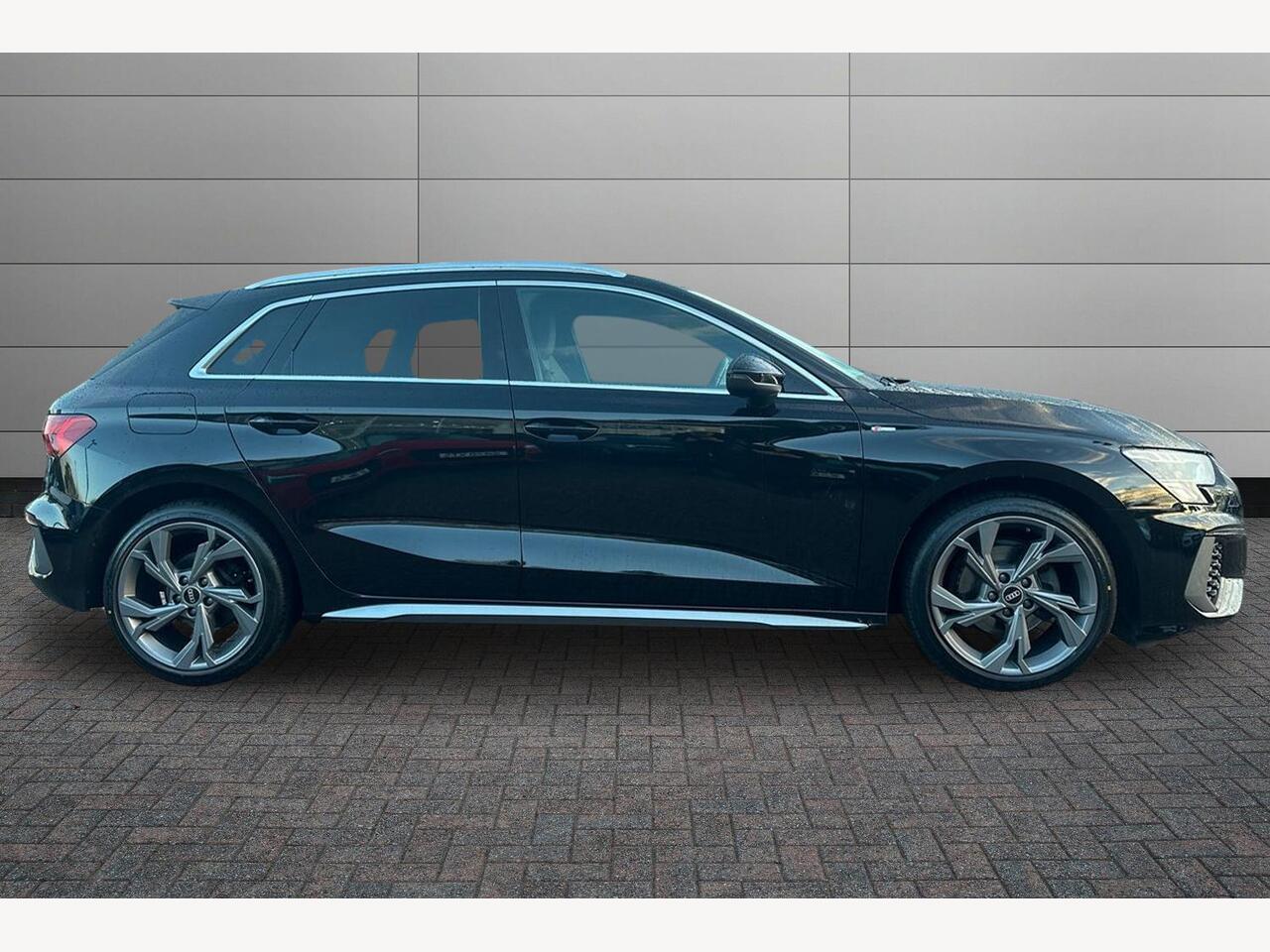 Used Audi A3 2021 for sale - 76325039: Photo 4