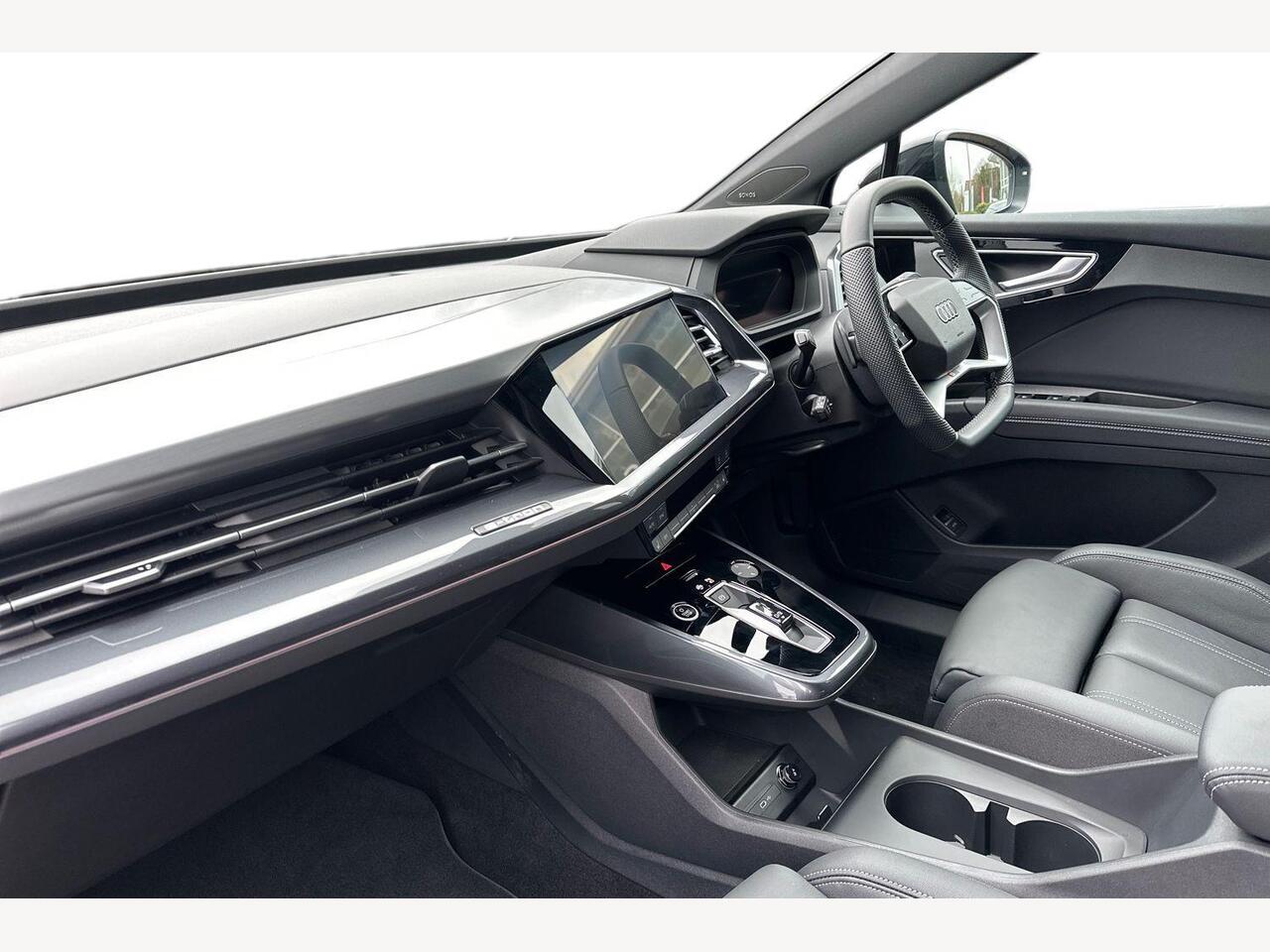 Used Audi Q4 e-tron 2025 for sale - 77528558: Photo 2