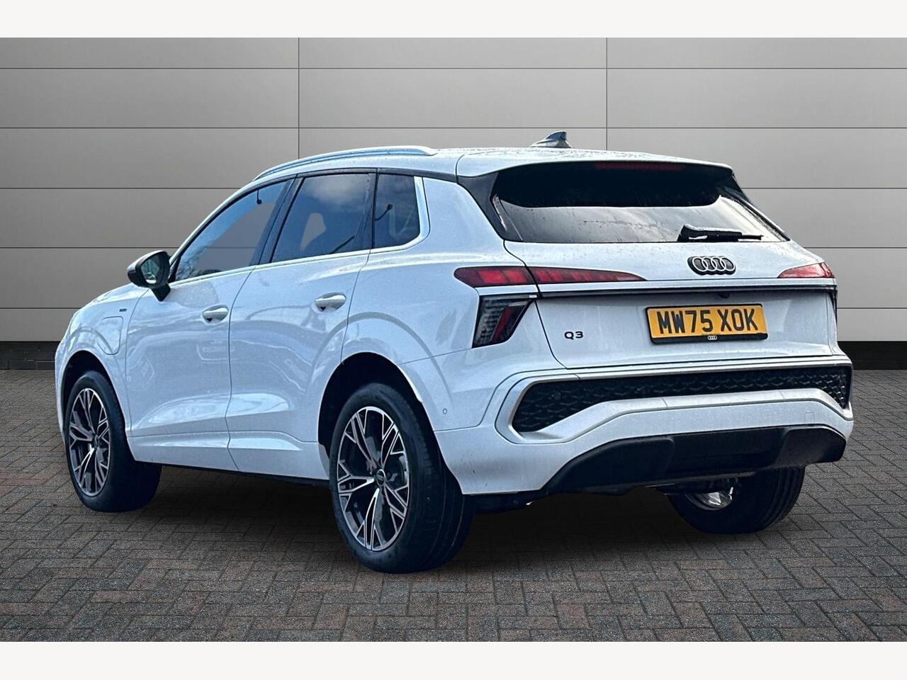 Used Audi Q3 2025 for sale - 77372704: Photo 3