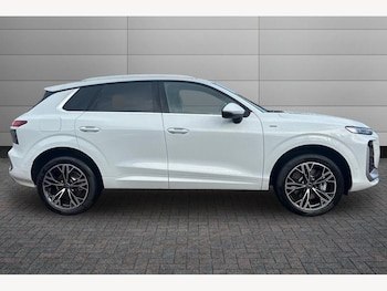 Used Audi Q3 2025 for sale - 77372704: Photo