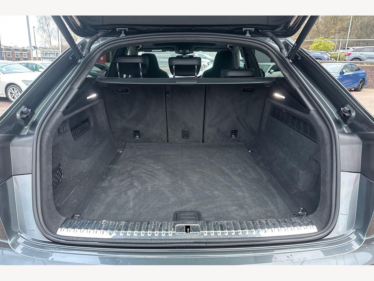 Used Audi Q8 2022 for sale - 77244600: Photo 13