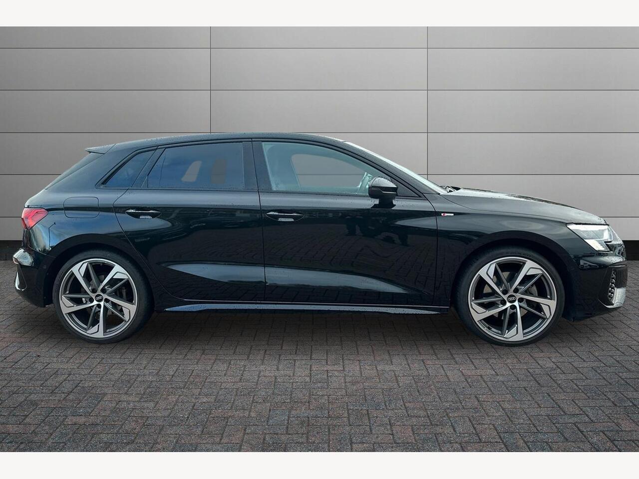 Used Audi A3 2023 for sale - 76676789: Photo 4