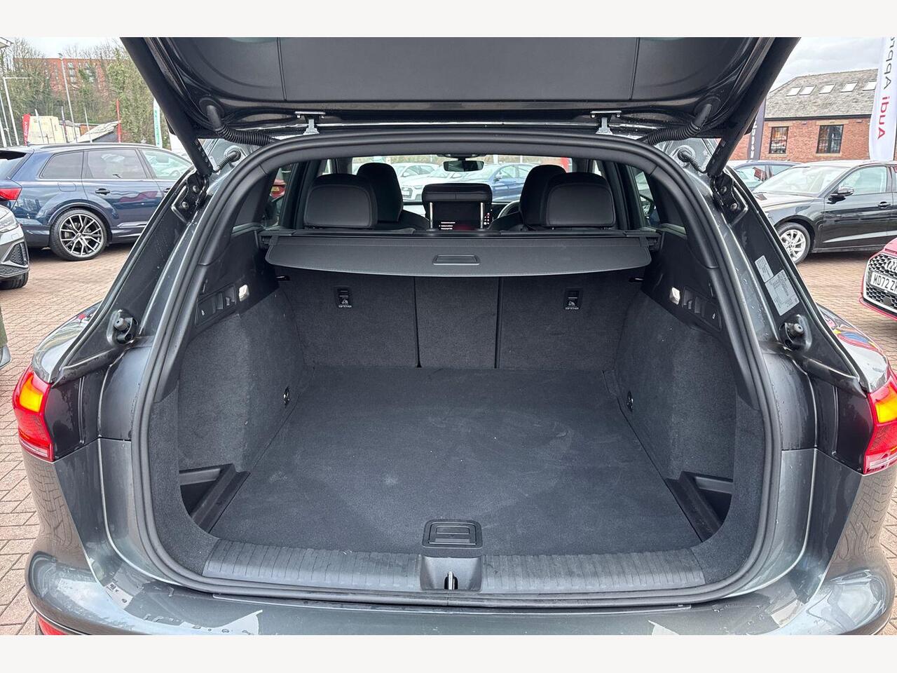 Used Audi Q6 e-tron 2025 for sale - 77528567: Photo 13