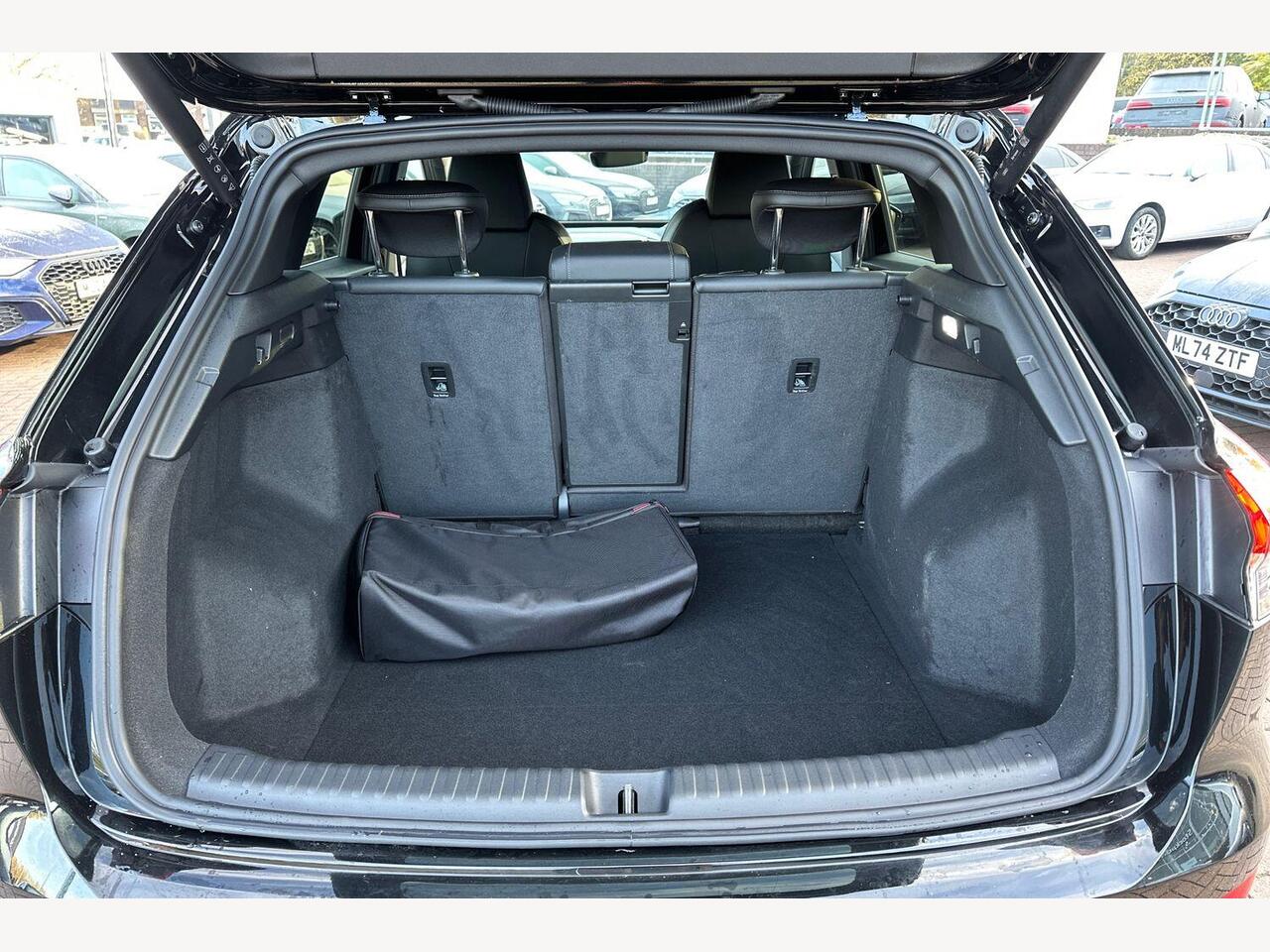 Used Audi Q4 e-tron 2025 for sale - 76772866: Photo 12