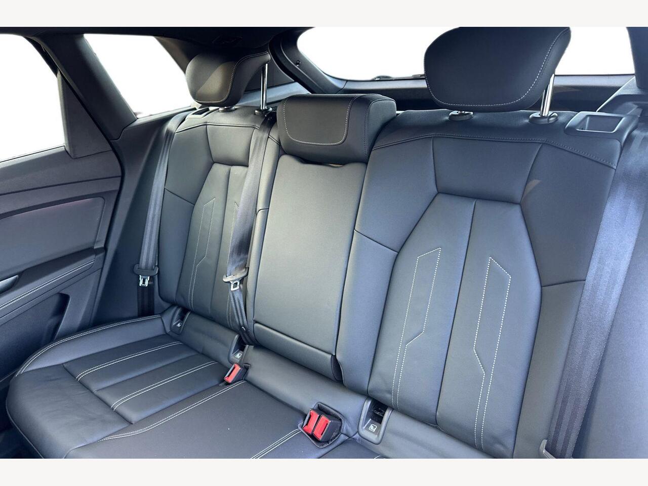 Used Audi Q4 e-tron 2025 for sale - 76772866: Photo 8