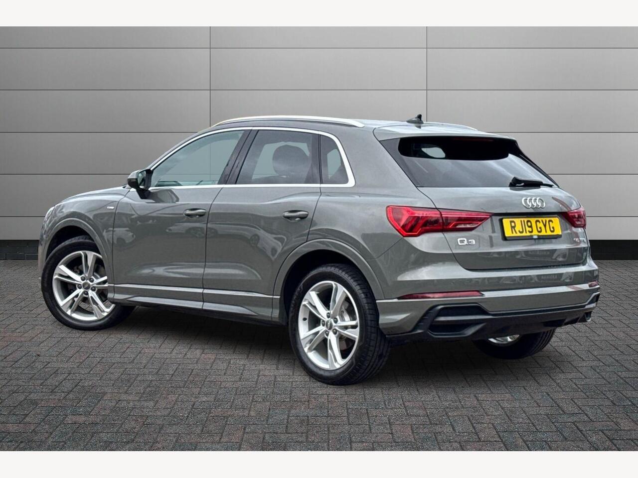 Used Audi Q3 2019 for sale - 77706202: Photo 3