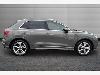 Used Audi Q3 2019 for sale - 77706202: Photo
