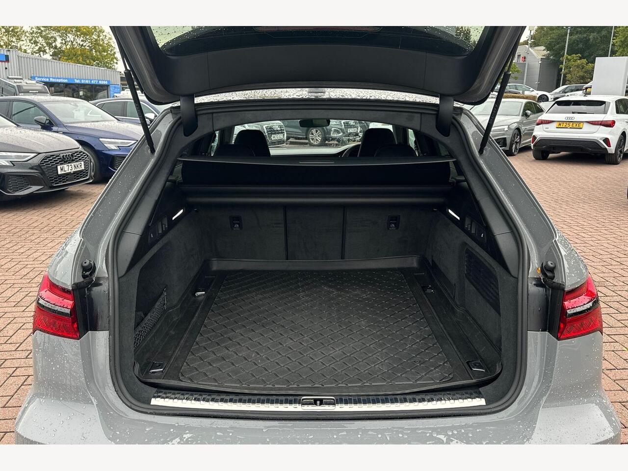 Used Audi RS6 2024 for sale - 76677410: Photo 12