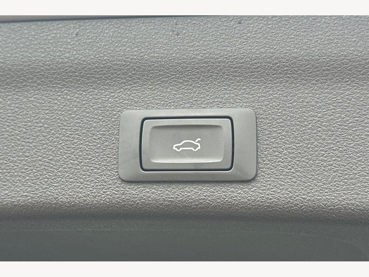 Used Audi RS6 2024 for sale - 76677410: Photo 13