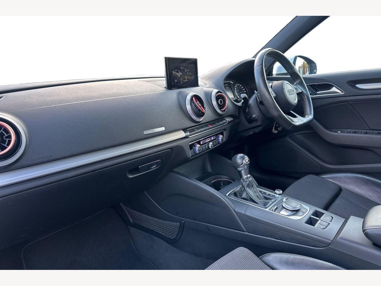 Used Audi A3 2017 for sale - 76803698: Photo 2