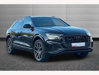 Audi - Q8
