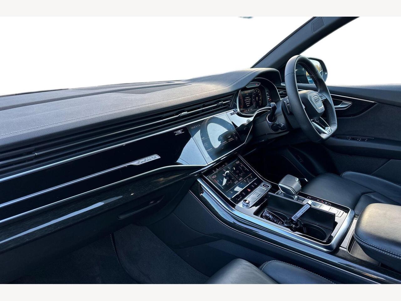 Used Audi Q8 2023 for sale - 76675997: Photo 2