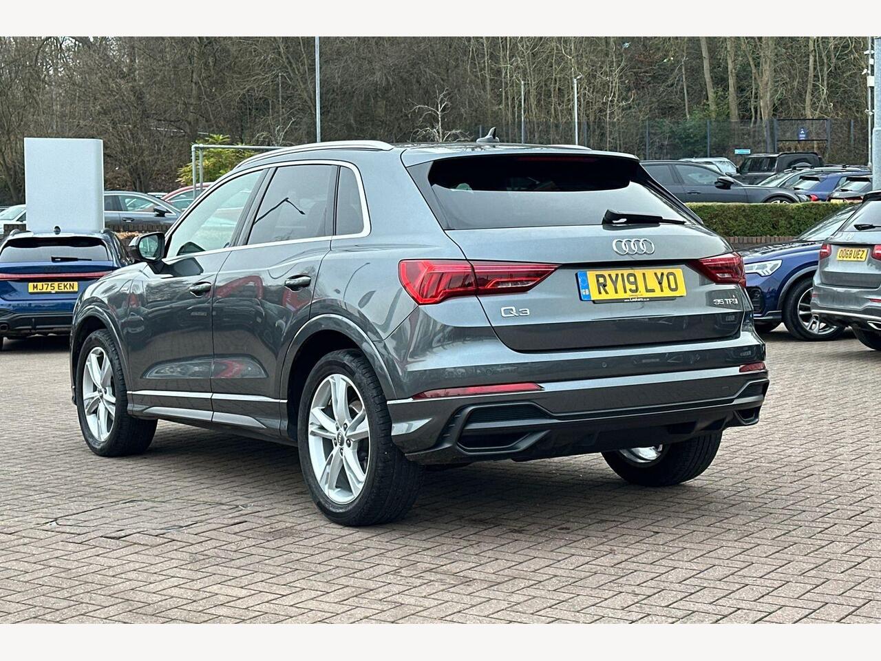 Used Audi Q3 2019 for sale - 77388666: Photo 16