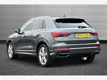 Used Audi Q3 2019 for sale - 77388666: Photo