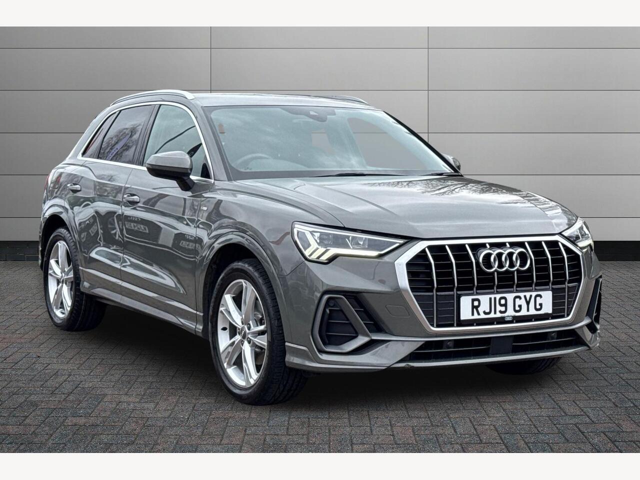 Used Audi Q3 2019 for sale - 78049318: Photo 1