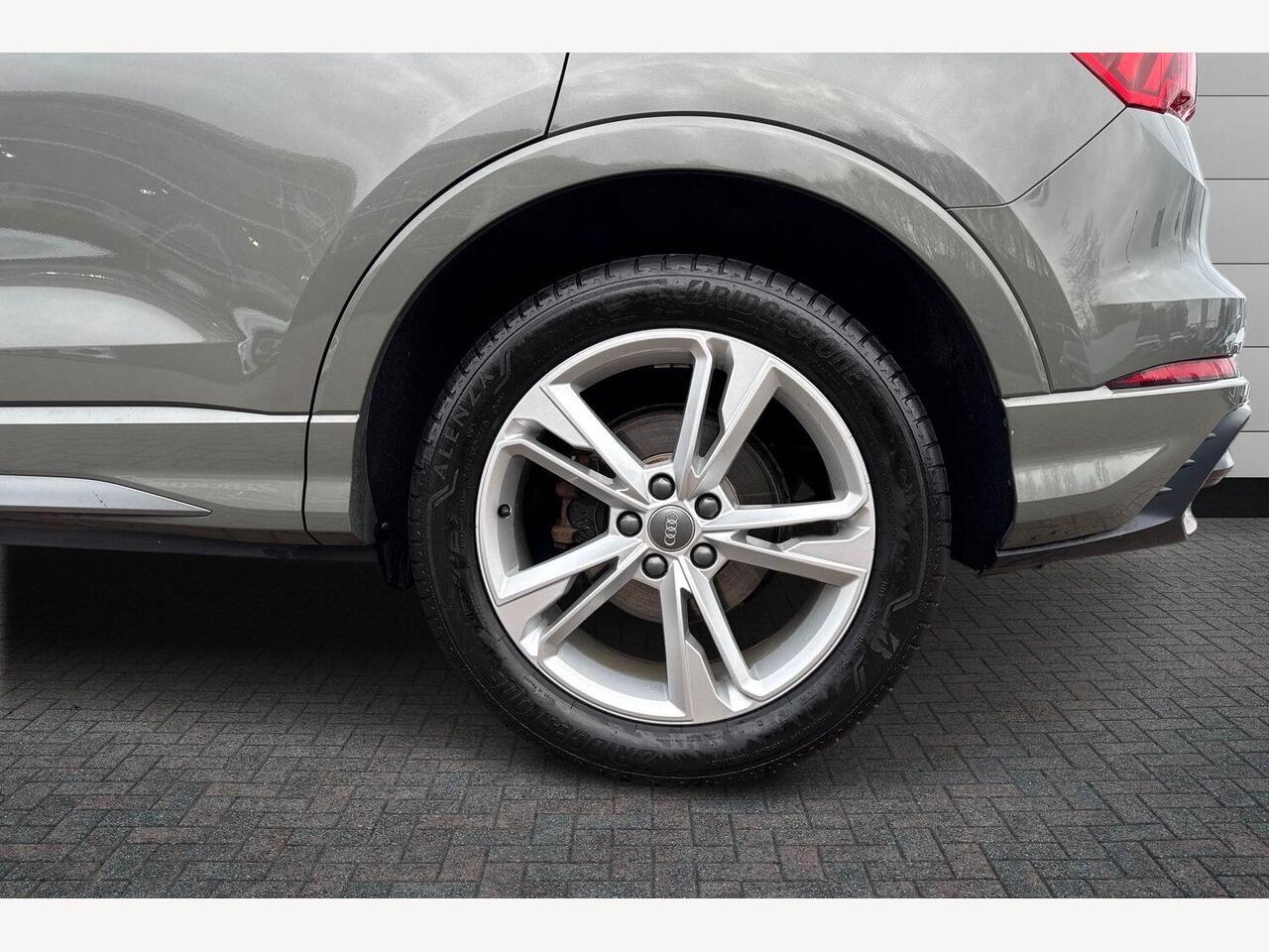 Used Audi Q3 2019 for sale - 78049318: Photo 5