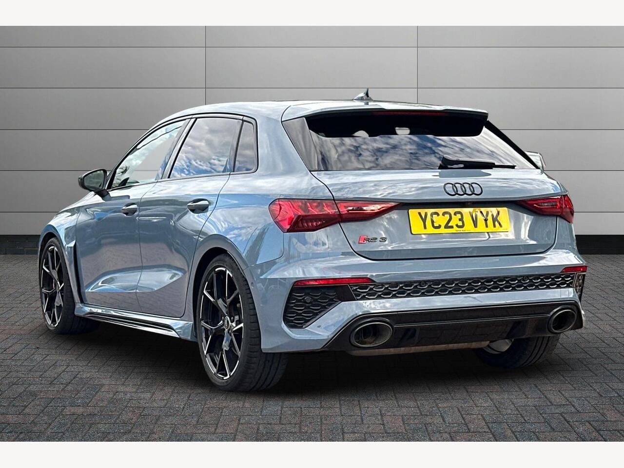 Used Audi RS3 2023 for sale - 76675711: Photo 3