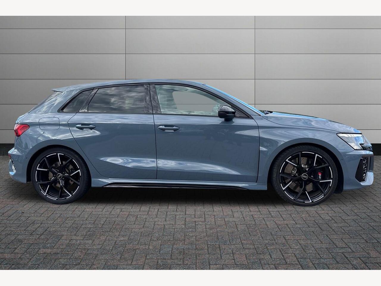 Used Audi RS3 2023 for sale - 76675711: Photo 4