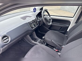 Used Volkswagen up! 2018 for sale - 75941195: Photo