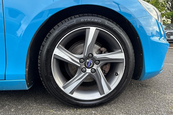 Used Volvo V40 2015 for sale - 76226727: Photo 5