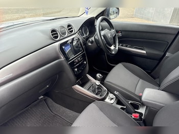 Used Suzuki Vitara 2021 for sale - 76226320: Photo 2