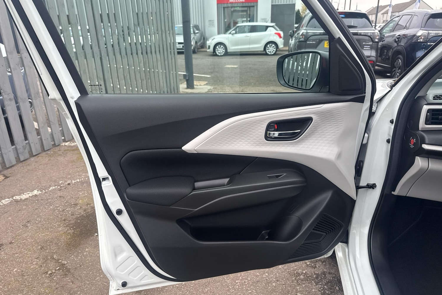 Used Suzuki Swift 2025 for sale - 76336075: Photo 11