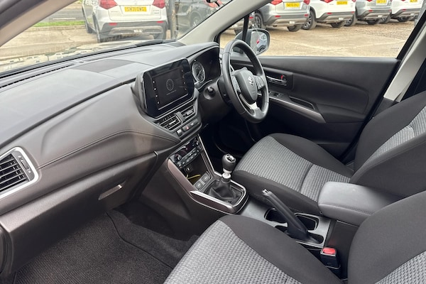 Used Suzuki SX4 S-Cross 2022 for sale - 76227679: Photo 2