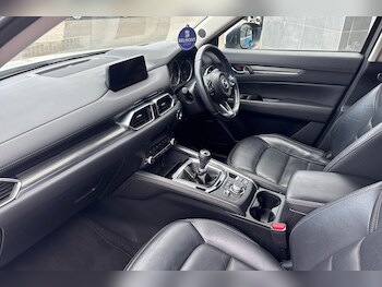 Used Mazda CX-5 2019 for sale - 76227205: Photo 2