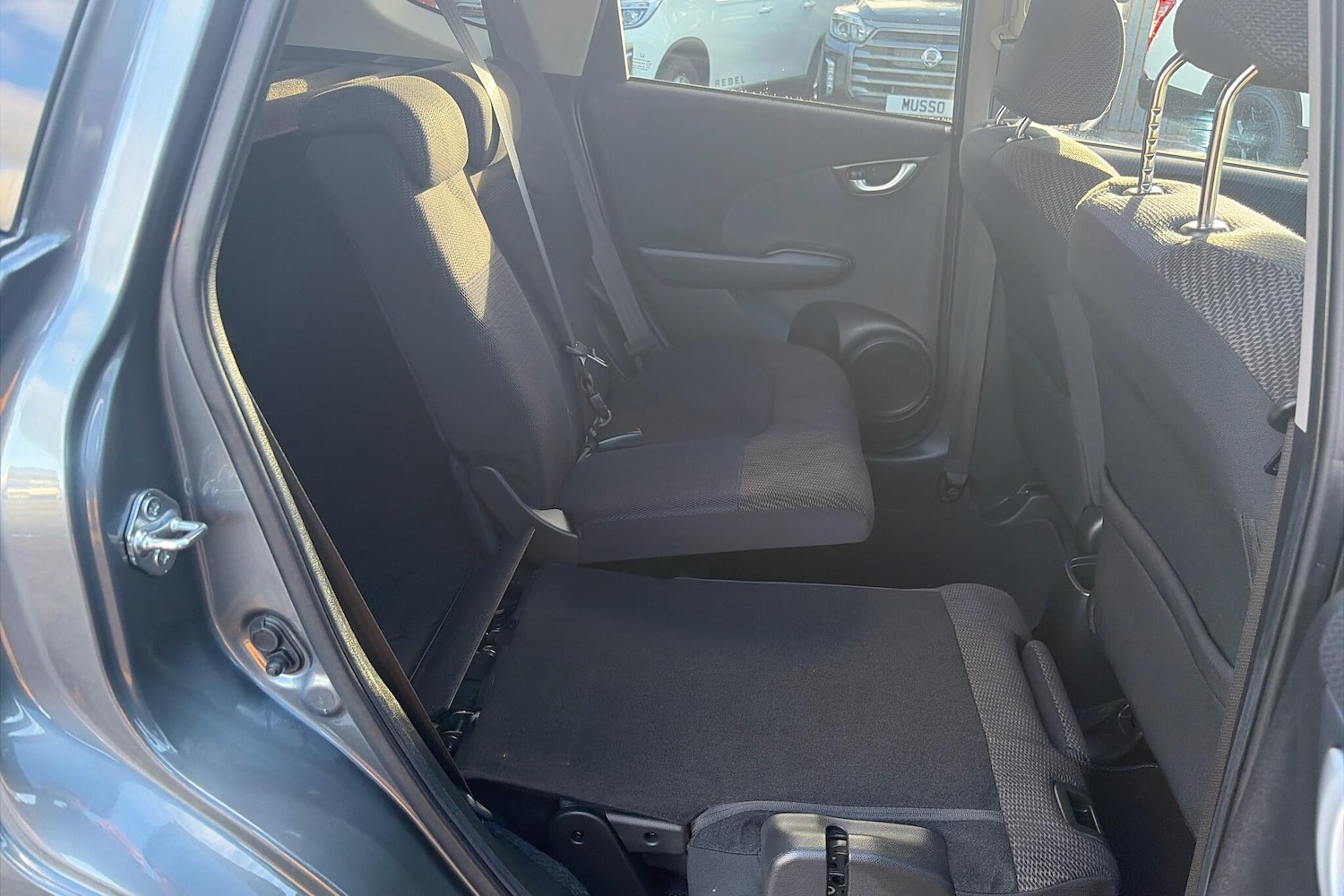 Used Honda Jazz 2015 for sale - 76408927: Photo 16