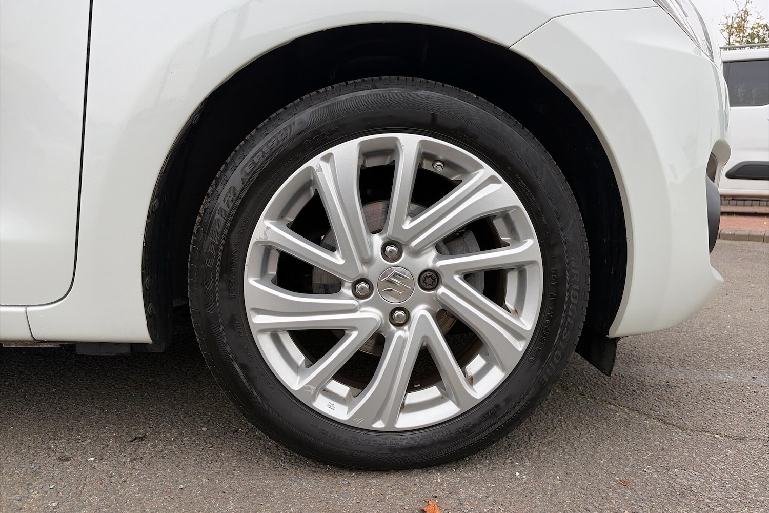 Used Suzuki Swift 2023 for sale - 76336184: Photo 5