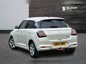 Used Suzuki Swift 2024 for sale - 75940620: Photo